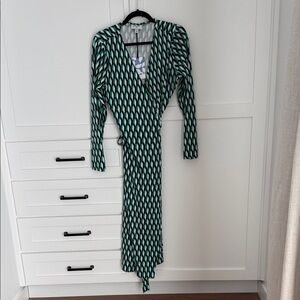 Diane Von Furstenberg Green and Black Geometric Wrap Dress